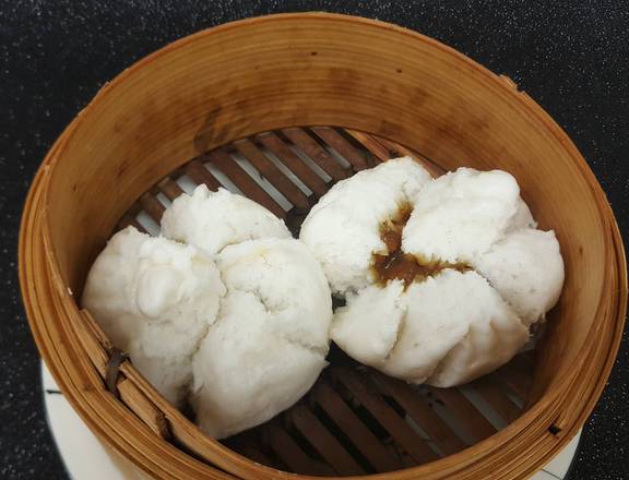 Steamed BBQ Pork Buns 叉烧包
